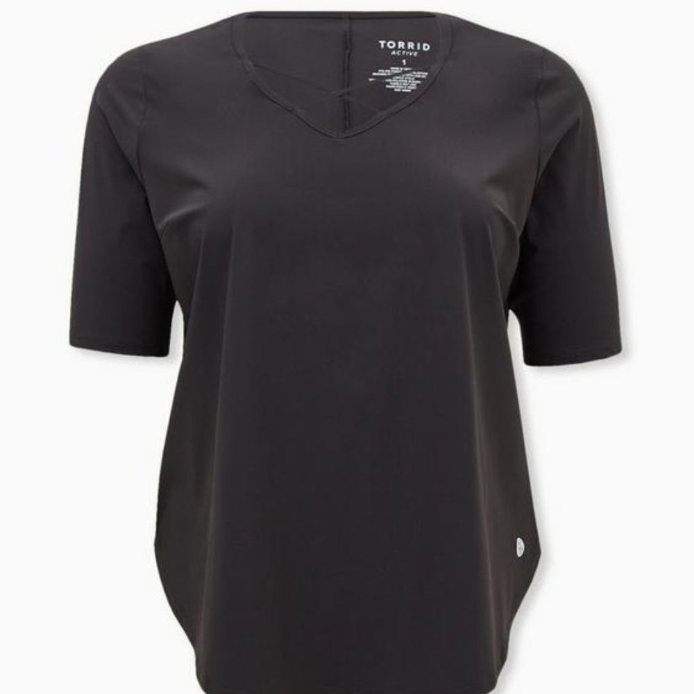 Torrid Size 4 NWT Tech Jersey Strappy Neck Short Sleeve Active Tee